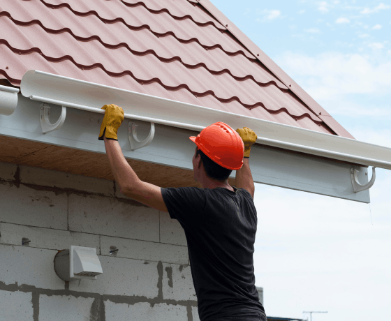 軒樋の取り付け